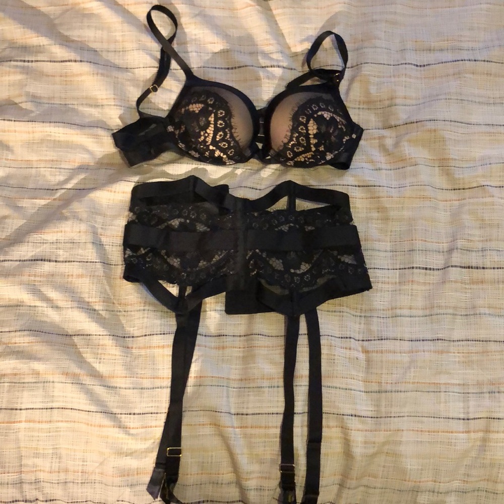 Victoria’s Secret push up bra & corset set